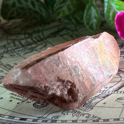 ブラジル ゴイアス州産　レッド　レムリアンシードクリスタル 原石　赤水晶 ブラジル ゴイアス州産 レッド レムリアンシードクリスタル 原石 赤