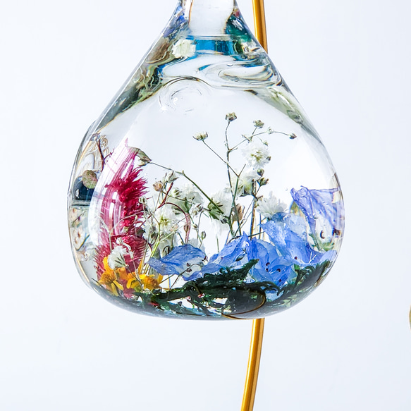 しずく型レジンアート 富士山 逆さ富士 湖 ネモフィラ ドライフラワー 癒し高級インテリア雑貨 4枚目の画像