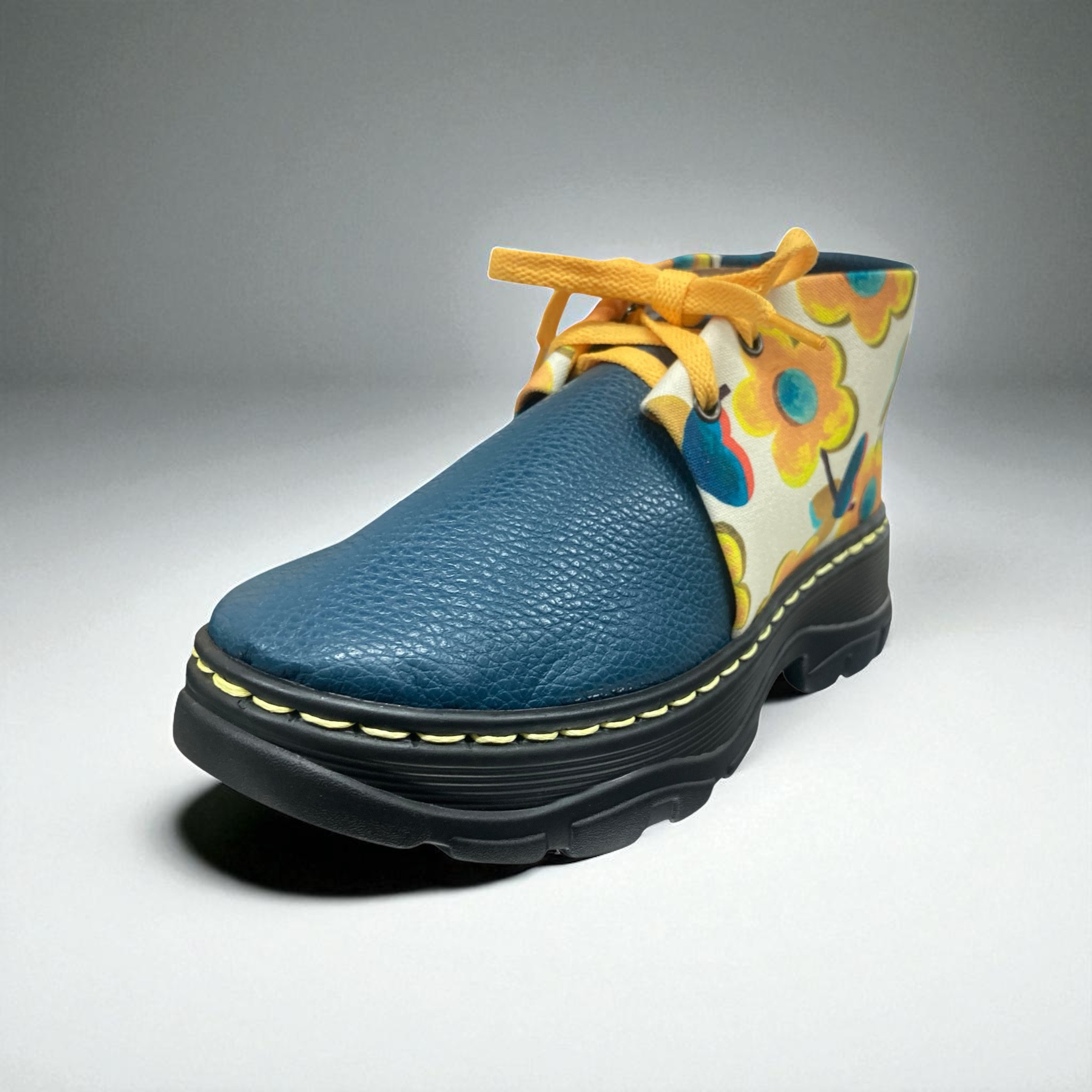 リバティ生地　lovepopのハンドメイドシューズ　ハイカット