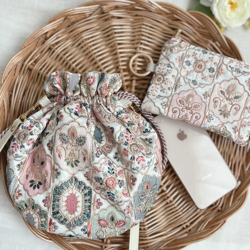 合皮ショルダー付き/インド刺繍生地♡まんまる巾着ショルダーバッグ