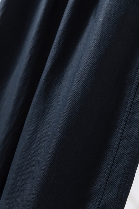 ★立即出貨★ 四季皆宜的舒適闊腿褲。抗皺長褲。藏藍色。 250904-2 第7張的照片