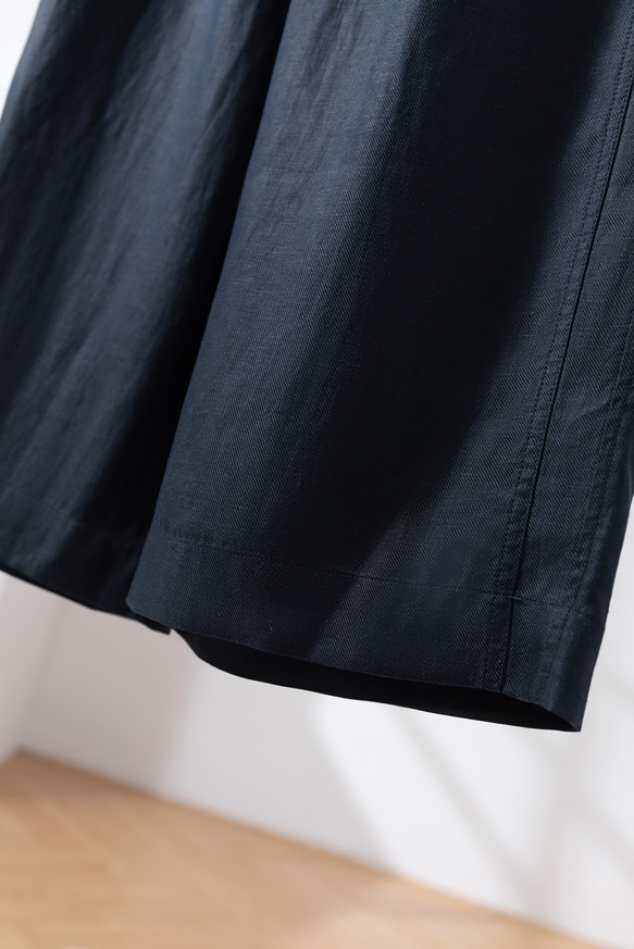 ★立即出貨★ 四季皆宜的舒適闊腿褲。抗皺長褲。藏藍色。 250904-2 第6張的照片