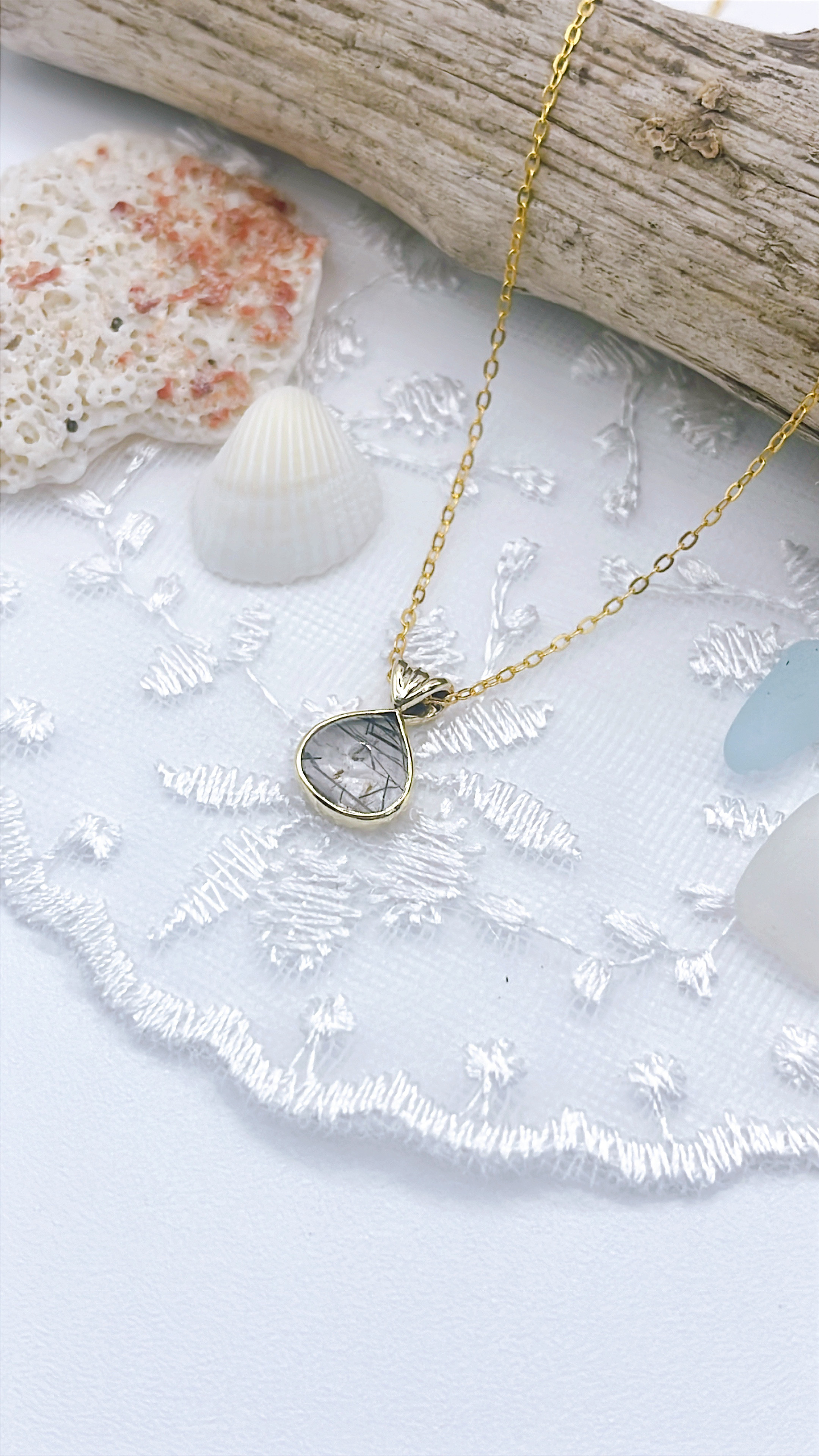 しずく貝のネックレス　真鍮　Silver925　トルマリンインクォーツ