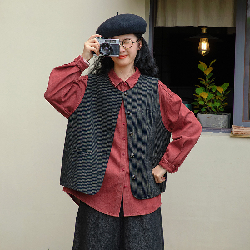 ブラックストライプ柄ベスト　100％コットンベスト　S-Mサイズ　S511