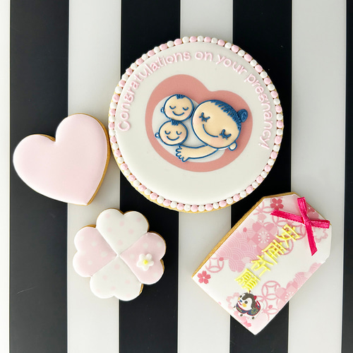 ふたごver.が登場！妊娠報告 マタニティーマークのアイシングクッキー