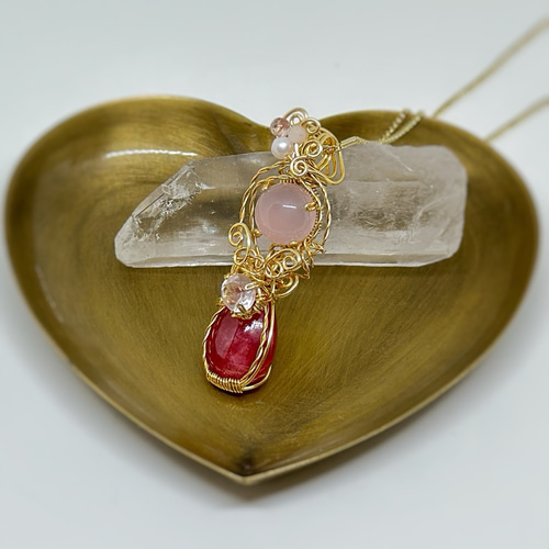 魅惑のローズカラー♡インペリアルロードナイトのワイヤージュエリー 魅惑のローズカラー♡インペリアルロードナイトのワイヤージュエリー