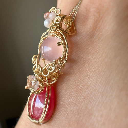 魅惑のローズカラー♡インペリアルロードナイトのワイヤージュエリー 魅惑のローズカラー♡インペリアルロードナイトのワイヤージュエリー