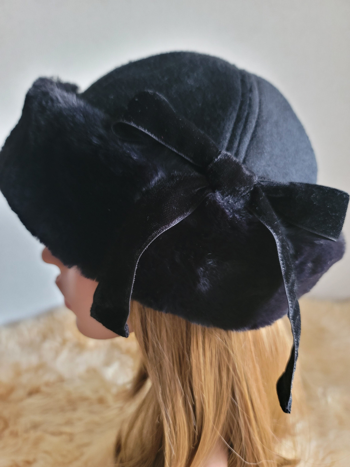 丸型フィット★トーク帽★ブラック滑らかファー