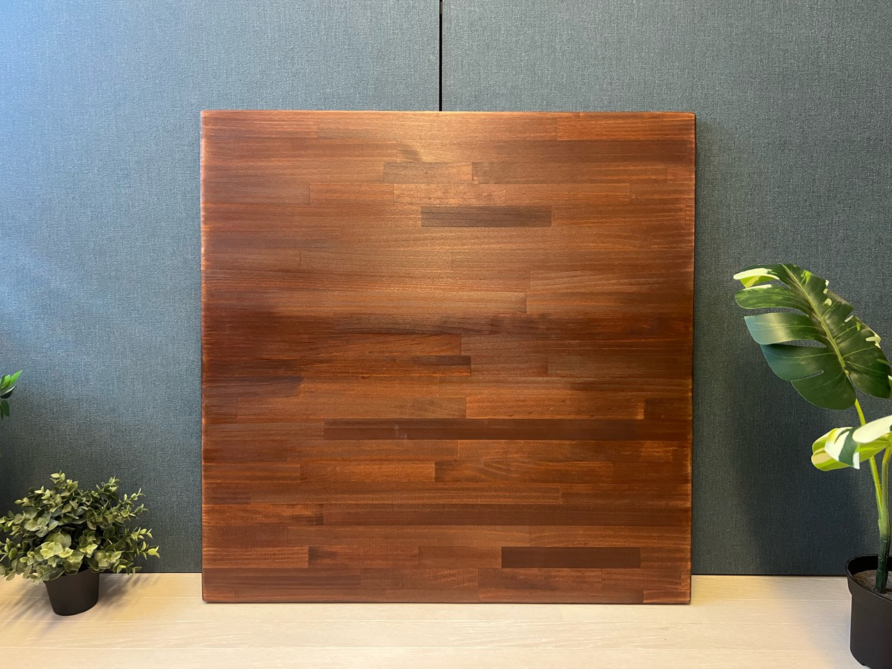 【送料無料】 テーブル 正方形 80cm パインウォルナット アイアン製ボルト連結脚