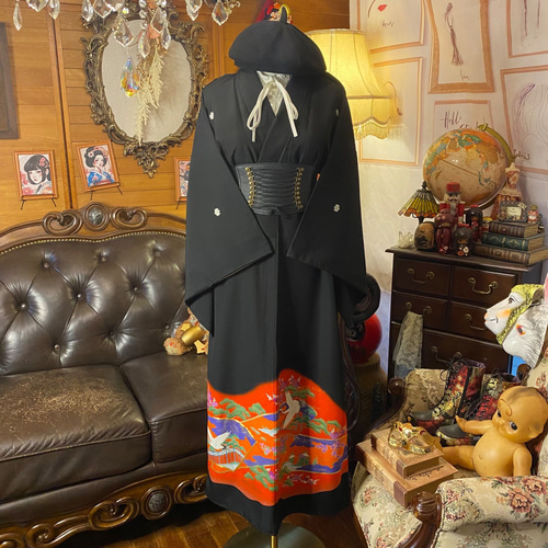 着物リメイク 留袖ブルゾン 落款入り 着物リメイクブルゾン 花 | iichi 日々の暮らしを心地よくする