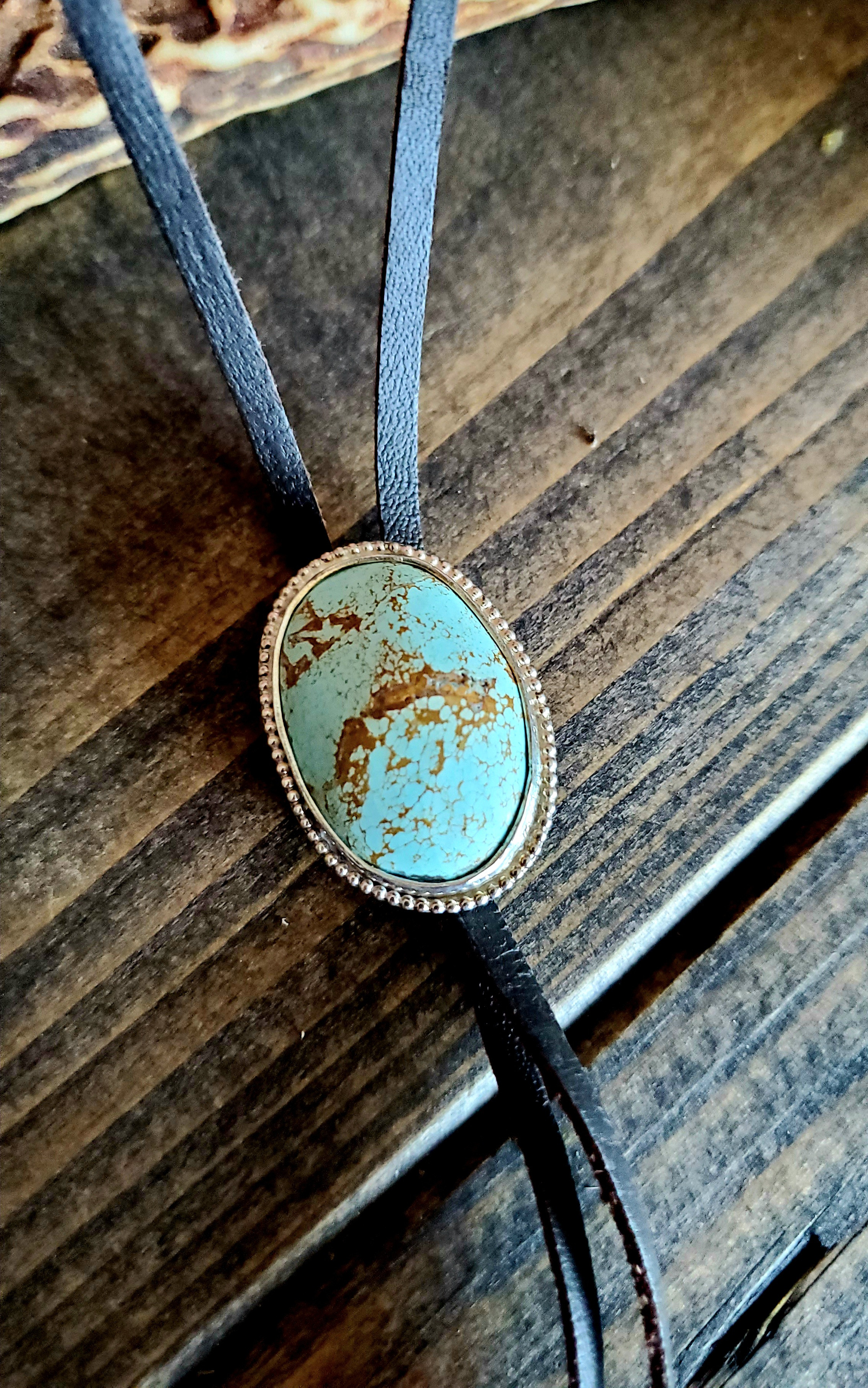 インディアンジュエリー アメリカ産 ターコイズ ネイティブ ネックレス silver950 革紐 ループタイ 天然石