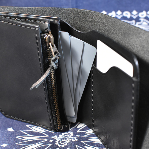 ショートトラッカーウォレットRoll(ロール) 栃木レザーブラック 二