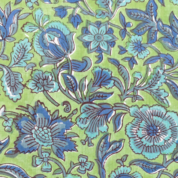 【50cm単位】リーフグリーンブルーフラワー　インド　ハンドブロックプリント生地  コットン 2枚目の画像