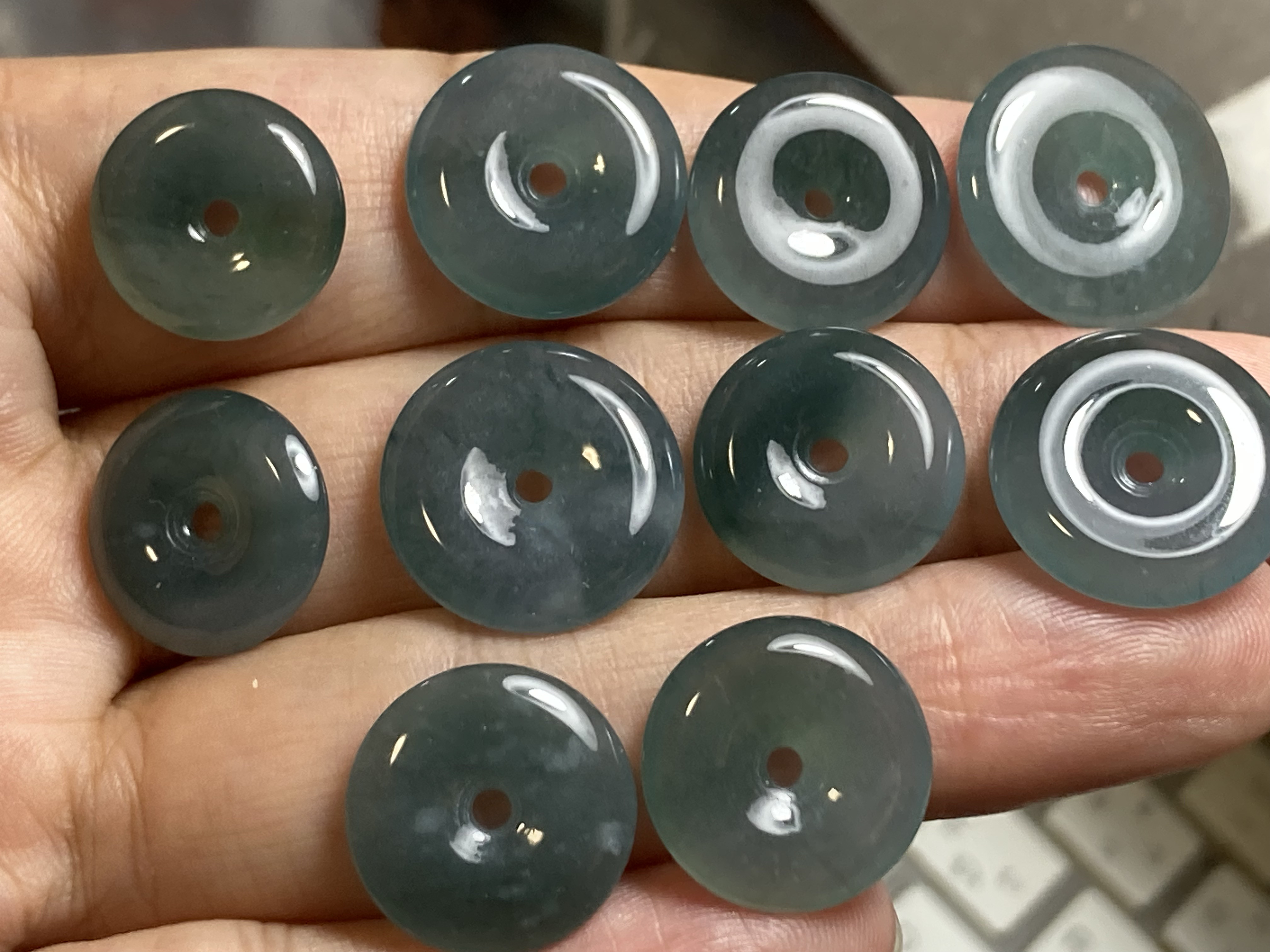 RS11-198 氷糯種 青色 玉壁 平安守り グアテマラ産 A貨 本翡翠 ルース