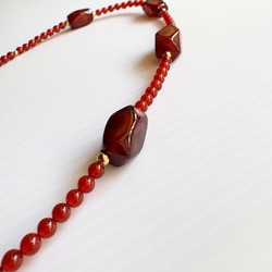 【D29】　赤めのうネックレス｜自然模様とクラックが魅力の天然石アクセサリー【一点もの】　天然石ビーズ 12枚目の画像