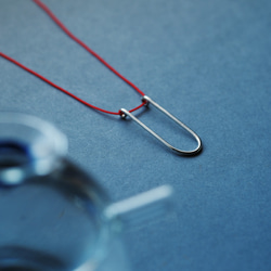 925 銀紅色弧形繩項鍊 第4張的照片