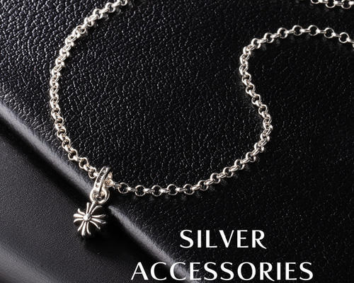 【匿名配送】シルバーチャームネックレス　SILVER刻印あり　約４２cm 匿名配送】シルバーチャームネックレス SILVER刻印あり 約42cm