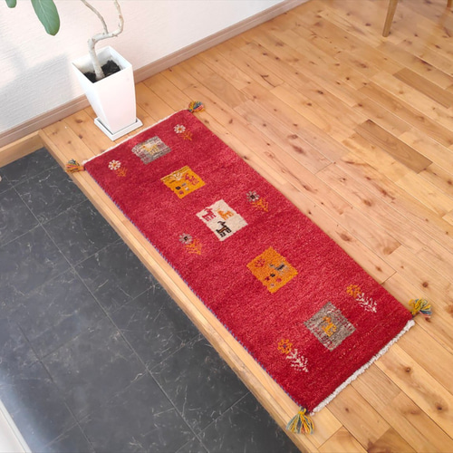 【夏のキャンペーン】ペルシャ　ギャッベ ハーフラグ　150×105 茜色　桃色 夏のキャンペーン】ペルシャ ギャッベ ハーフラグ 150×105 茜色