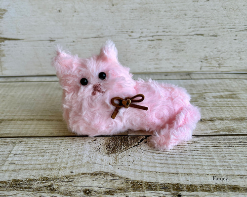 大人かわいい♡くつろぎ猫ちゃんぬいぐるみ(ピンク) エコファー