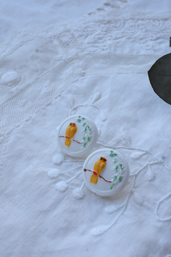 フランス1個 18㎜ アンティークボタン とり柄 A1868 ホワイト 5枚目の画像