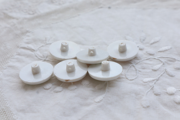 フランス1個 18㎜ アンティークボタン とり柄 A1868 ホワイト 9枚目の画像