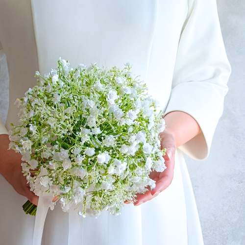 受注制作かすみ草と花々のブーケ ウェディングブーケ＊*生花のかすみ草のリースブーケ 【受注制作