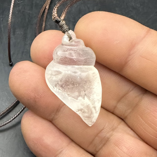 2025.9.5無垢法螺貝　新潟産山水晶 2025.9.5無垢法螺貝 新潟産山水晶 ネックレス・ペンダント ケンちゃん