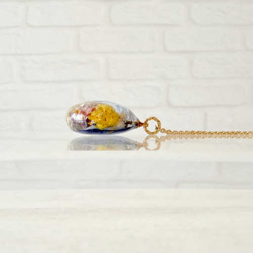 幻想的な風景レジンペンダント 夜空の月と花 月 星 大人可愛い