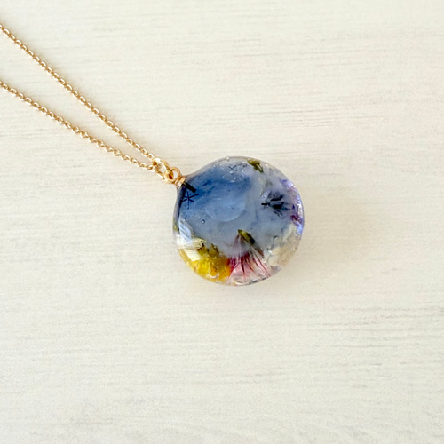 幻想的な風景レジンペンダント 夜空の月と花 月 星 大人可愛い