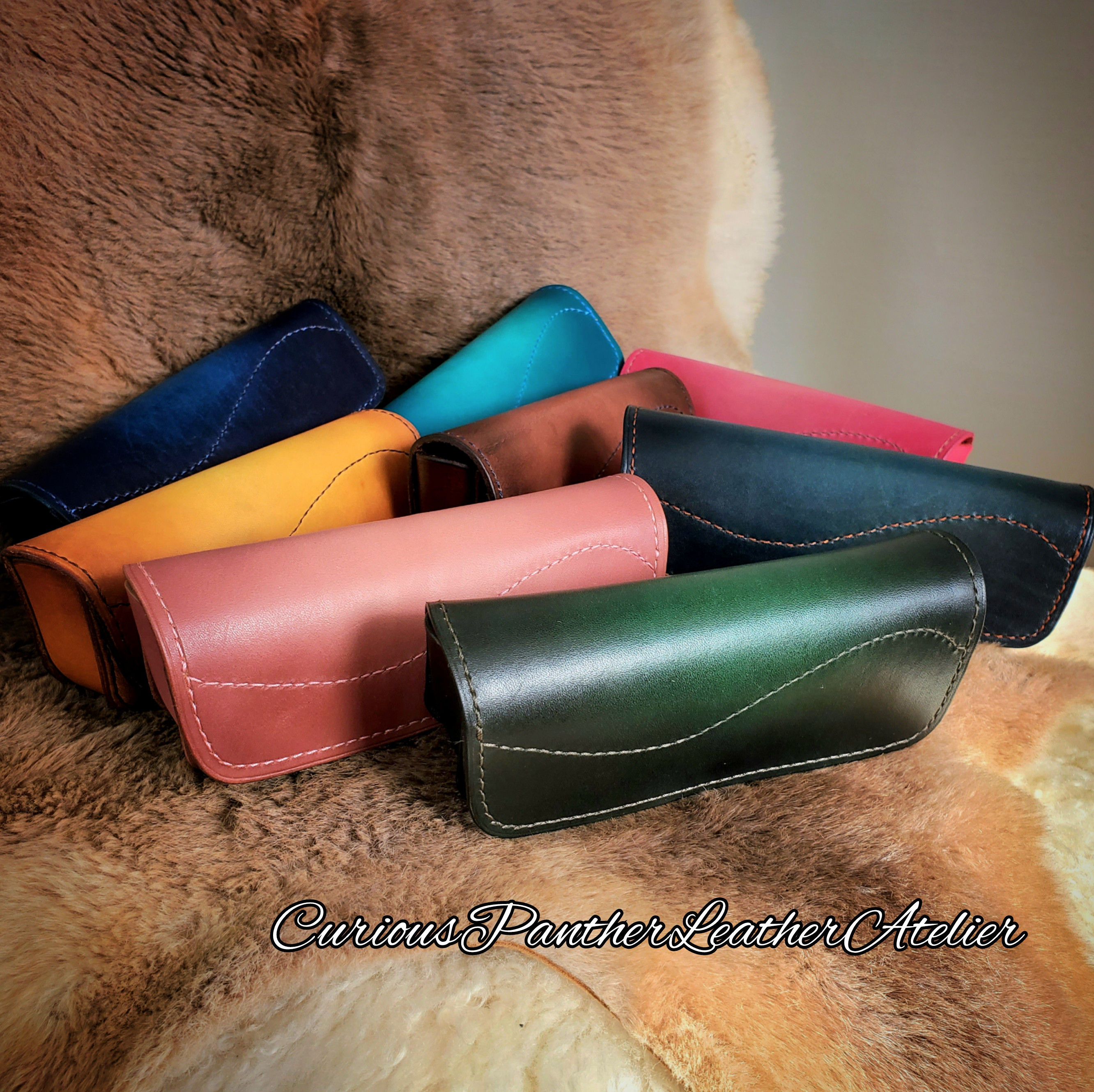 【 革のハードメガネケース】送料無料　刻印無料　レディース　メンズ　革眼鏡ケース　革メガネケース　レザーメ