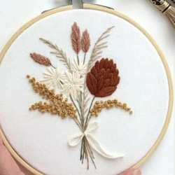 ラウンドフレーム付き刺繍ネームブック カスタムメイドネームプレート