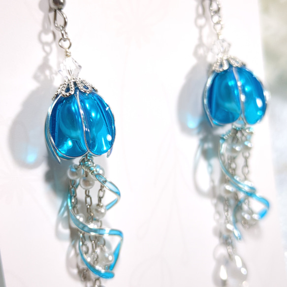 ソーダゼリーくらげのピアス（イヤリング）　N1809 3枚目の画像