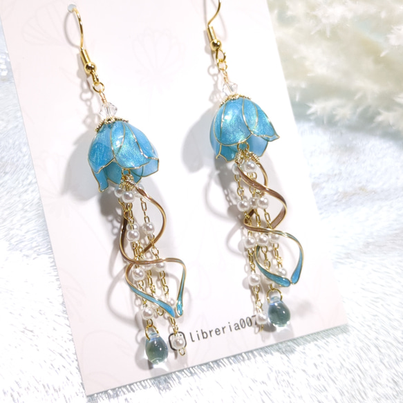 ＊チョコミントイメージ＊くらげのピアス（イヤリング） N1818 1枚目の画像