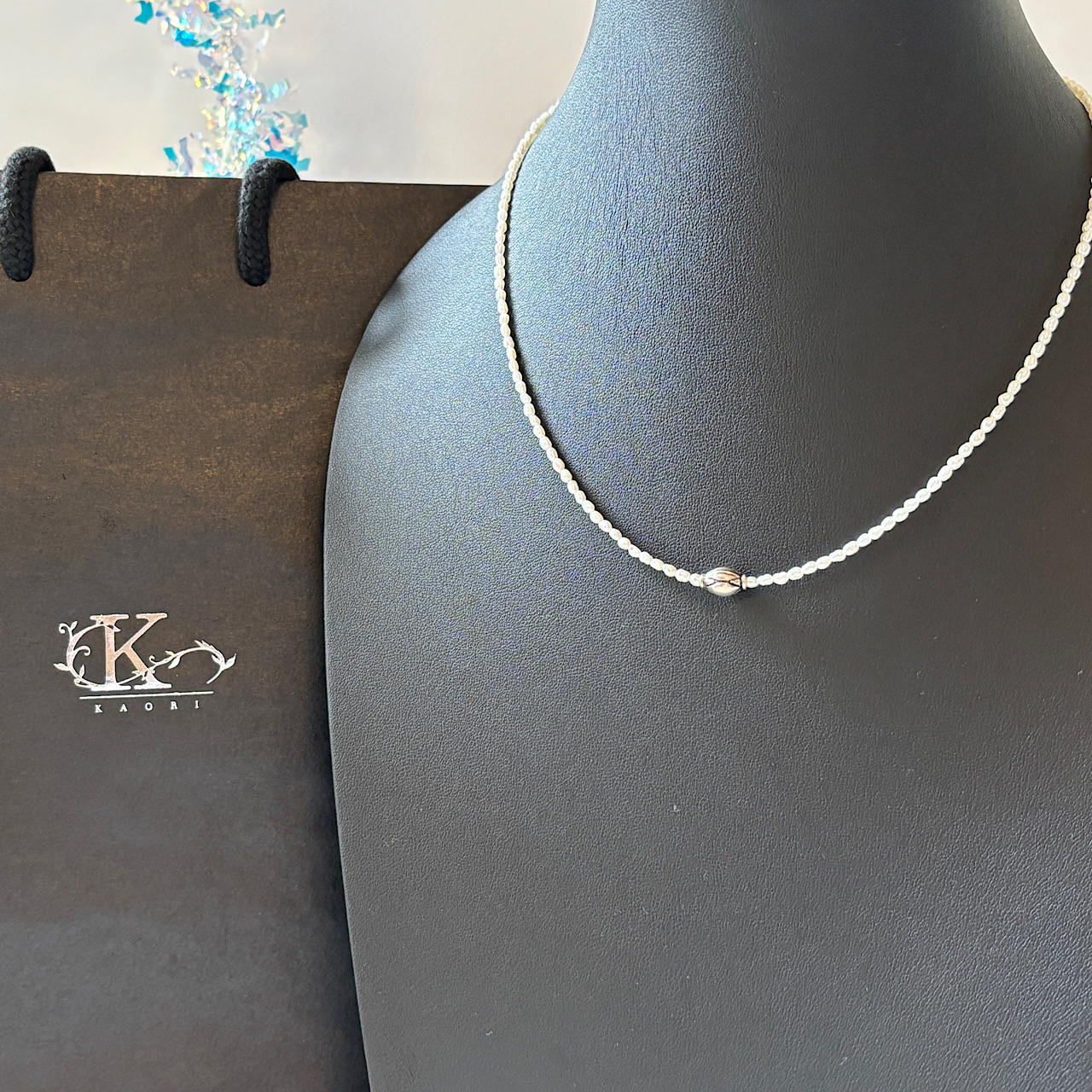 ”ラダックシルバーと淡水真珠ナチュラルのネックレス” 25N06