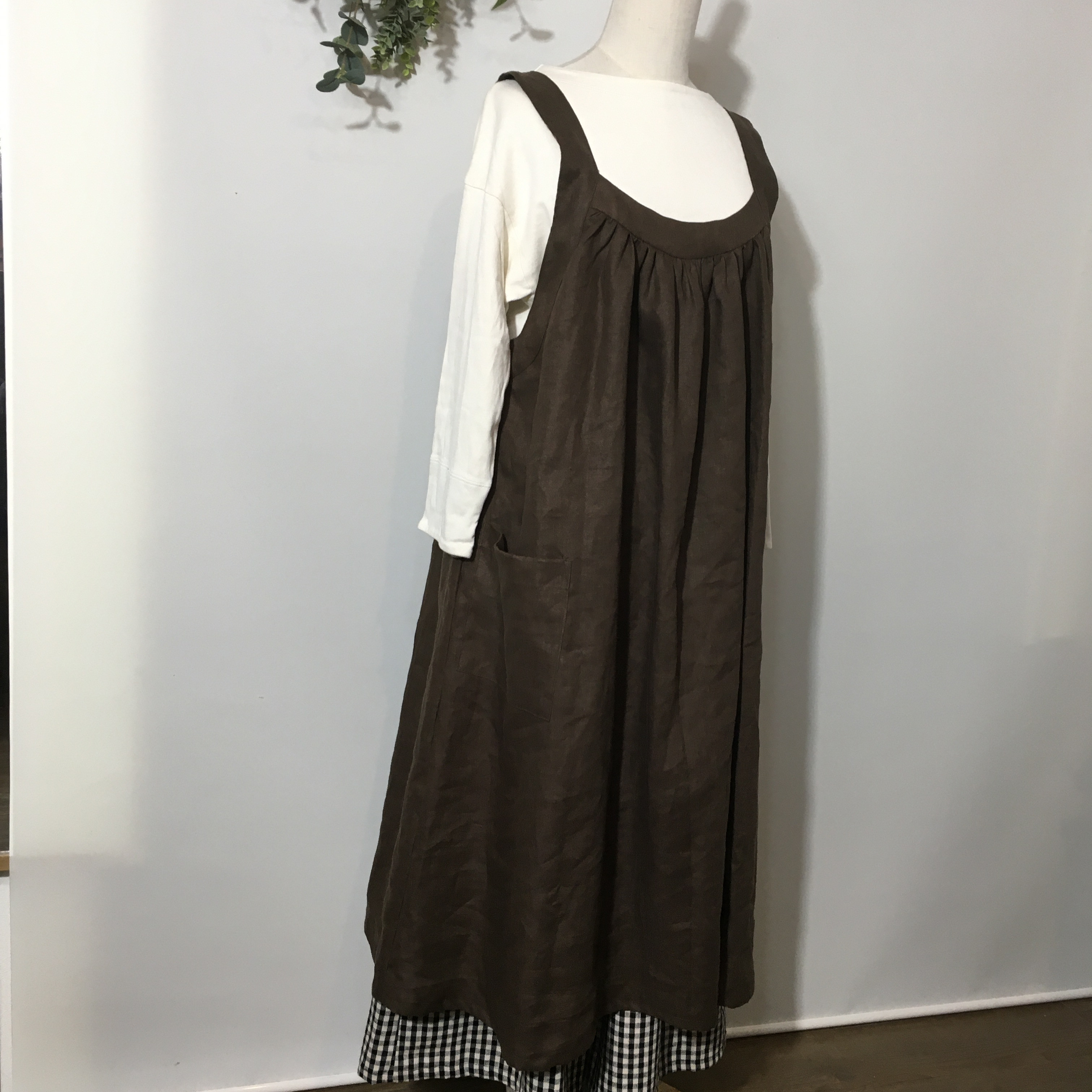 ギャザーワンピース(ブラウン)