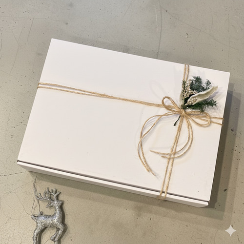 木の実とドライフラワーの秋リース｜長く楽しめるナチュラルインテリア