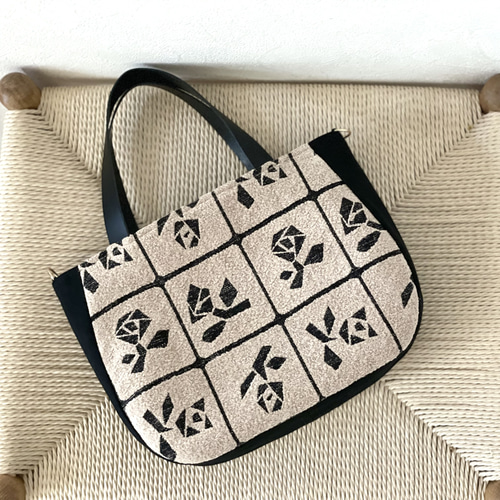 ⚮̈ミナペルホネン もっとかくれんぼトート Lulu beige（large