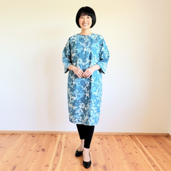 ピンク地に花柄小紋のチュニック＊着物リメイク Pink floral pattern