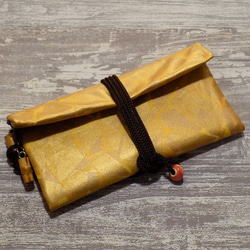 金彩工芸　特別仕様　モザイク金仕上げ　コットンむら染黄色地製　「道中財布」 2枚目の画像