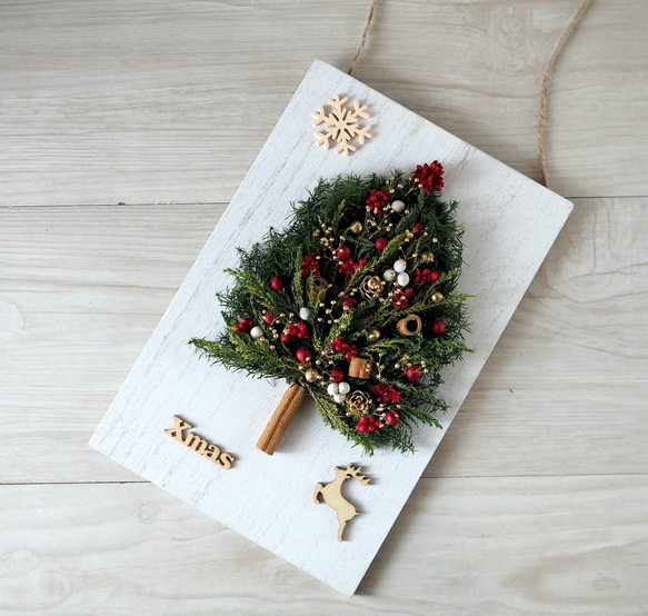 色が選べる 壁掛けクリスマスツリー 9枚目の画像