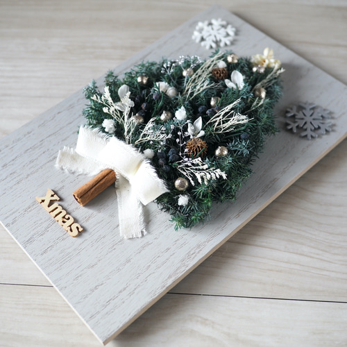 色が選べる 壁掛けクリスマスツリー プリザーブドフラワー QUEUE DE