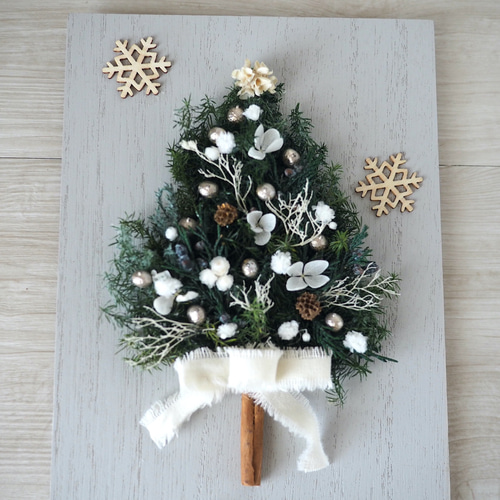 色が選べる 壁掛けクリスマスツリー プリザーブドフラワー QUEUE