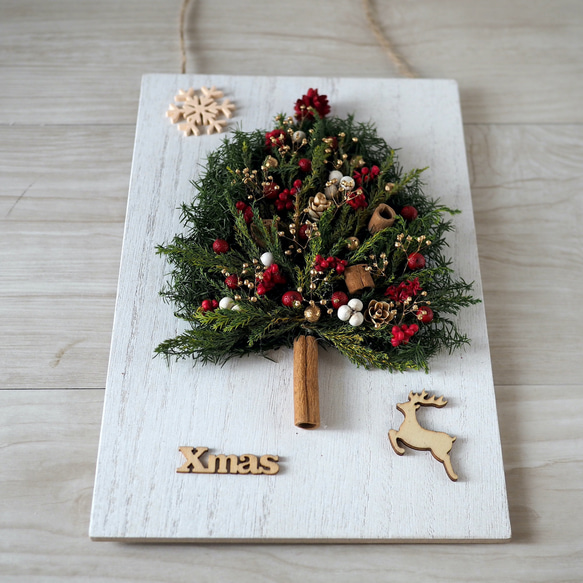 色が選べる 壁掛けクリスマスツリー 7枚目の画像