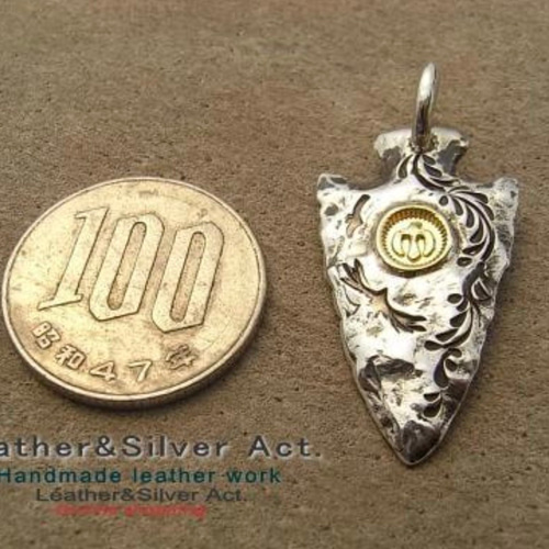 1点物　シルバー925、ゴールド　矢じりネックレス　インディアンジュエリー 1点物 シルバー925、ゴールド 矢じりネックレス インディアン