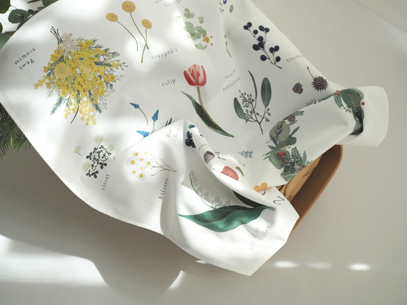 Blomary ファブリックカレンダー 2026 3枚目の画像