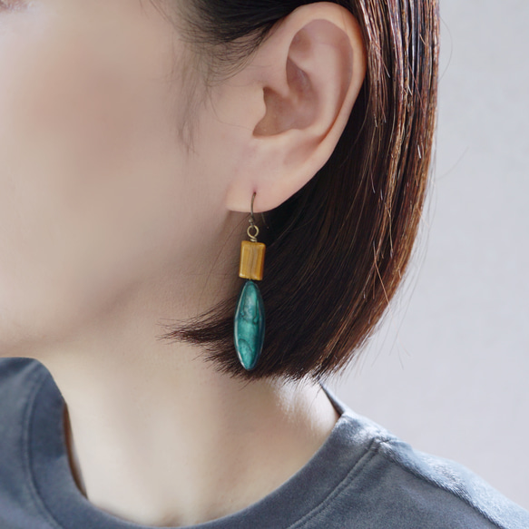 【10月誕生石】タイガーアイとマーキス型シェルのピアス　※イヤリング・イヤーカフに変更可 5枚目の画像