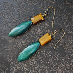 【10月誕生石】タイガーアイとマーキス型シェルのピアス　※イヤリング・イヤーカフに変更可 8枚目の画像