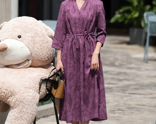 花びらジャガード織り秋色 Vネックタック付き 麻のロングワンピース