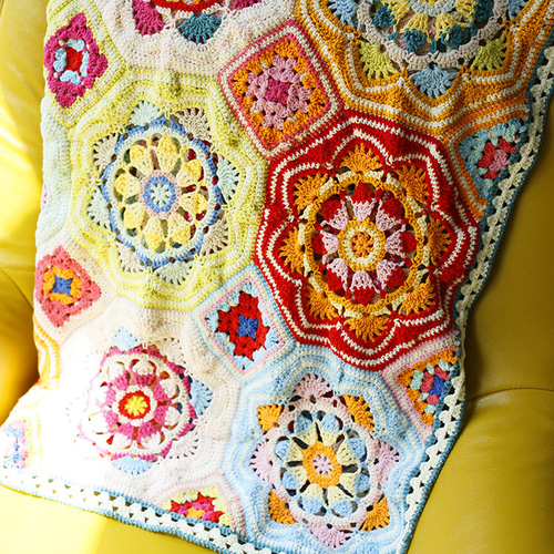 手編みクロシェ かぎ針 ハンドニット ブランケット｜北欧風 パッチ