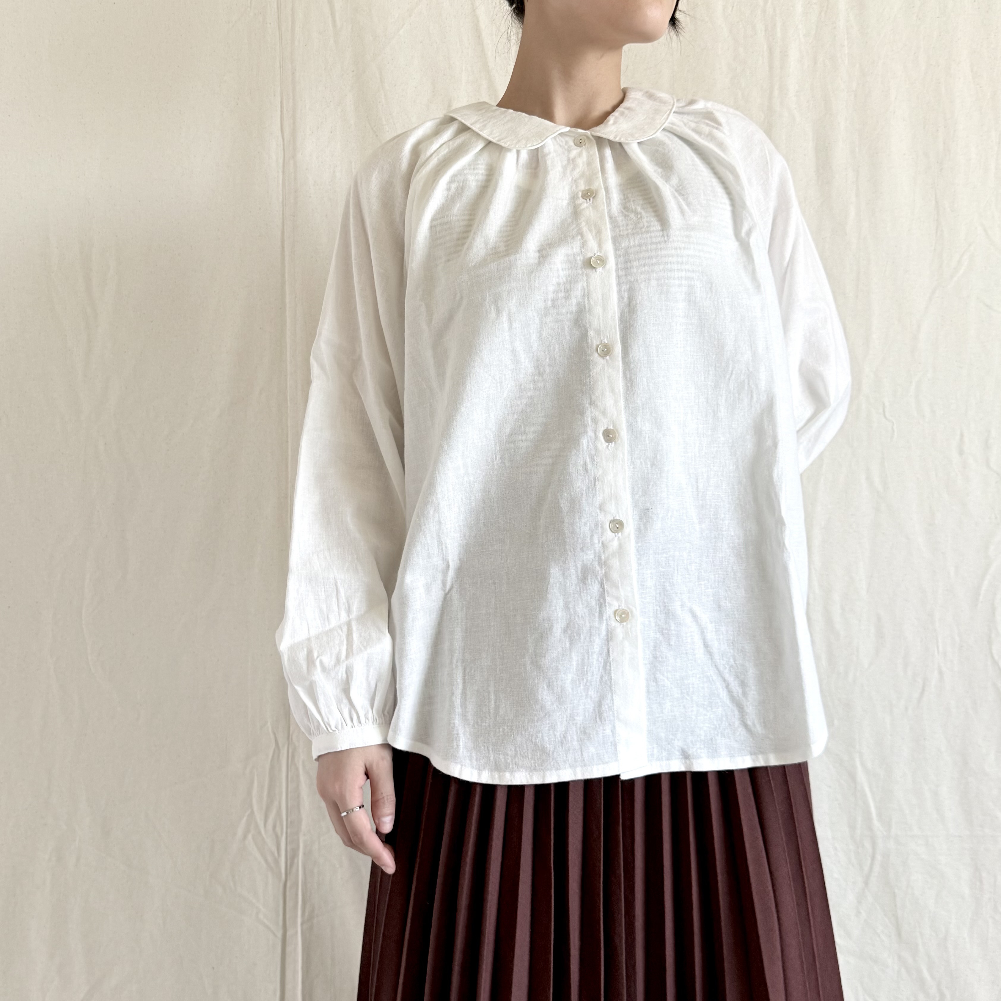 【ラグラン袖のギャザーブラウス】ホワイト